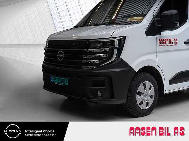 Nissan Interstar Tekna L2H2 141hk