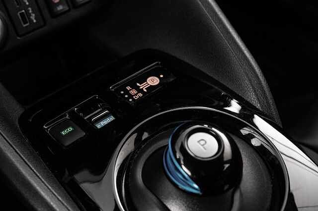 Nissan LEAF 39kWh N-Connecta (K)