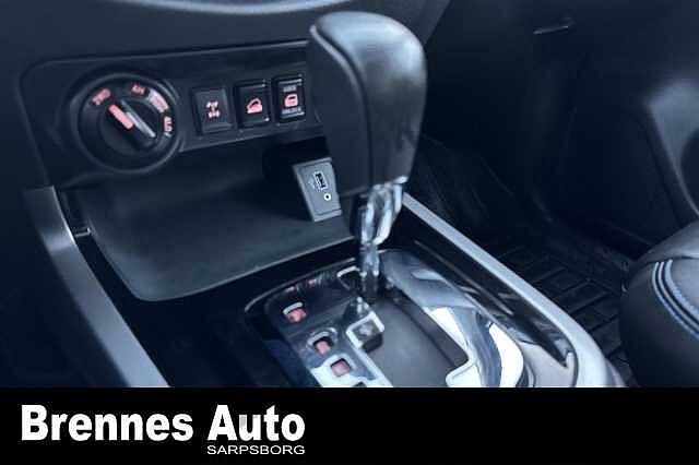 Nissan Navara Webasto/Ledlys/2-hjulsett/Plandeksel