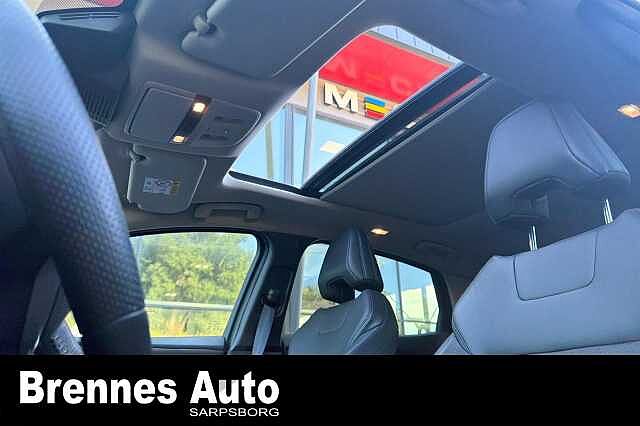 Nissan ARIYA /Panorama/Ventilerte seter/