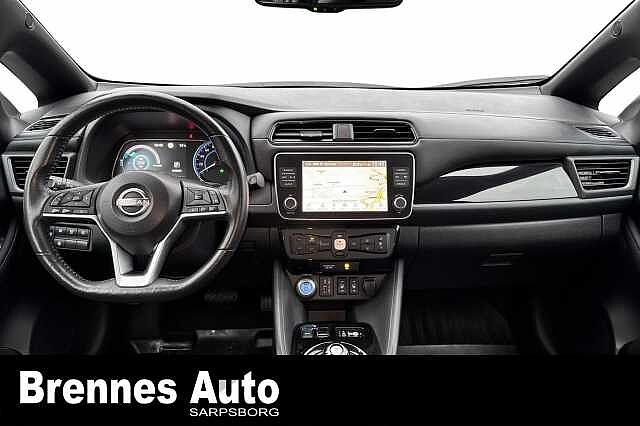 Nissan LEAF /360 KAMERA/APP/RATTVARME/++