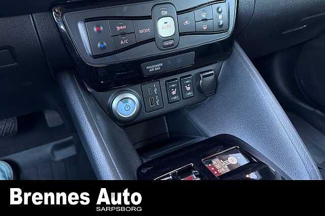 Nissan LEAF N-Connecta|62KWH