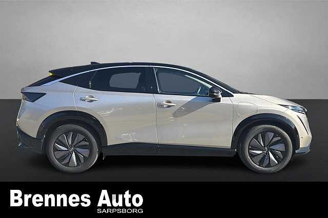 Nissan ARIYA /Panorama/Ventilerte seter/