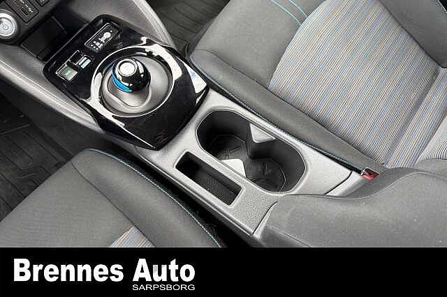 Nissan LEAF /360 KAMERA/APP/RATTVARME/++