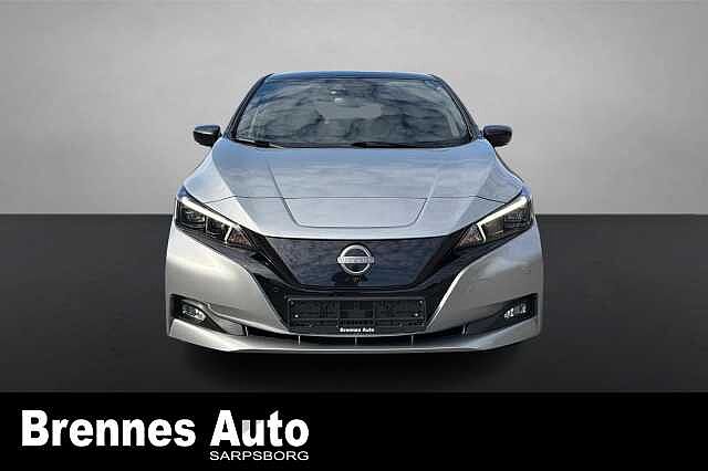 Nissan LEAF /APP/360 Kamera/Rattvarme/++