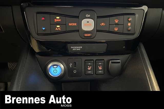 Nissan LEAF DAB/Navi/Ryggekamera