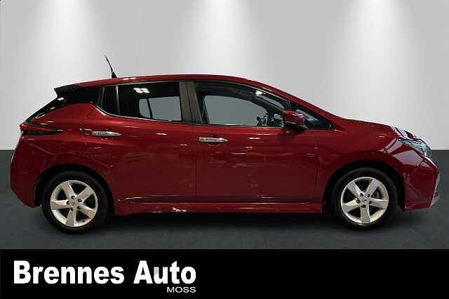 Nissan LEAF Navi/Rattvarmer/Cruise/DAB