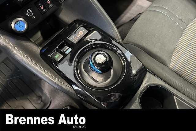 Nissan LEAF Navi/Rattvarmer/Cruise/DAB