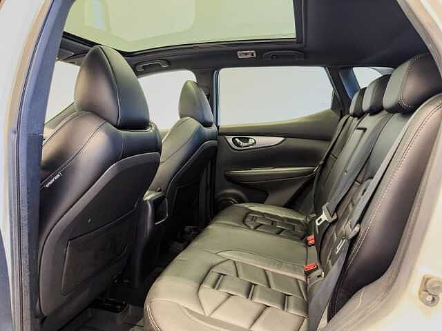 Nissan Qashqai 1,6 dCi 130 Tekna+ 4x4