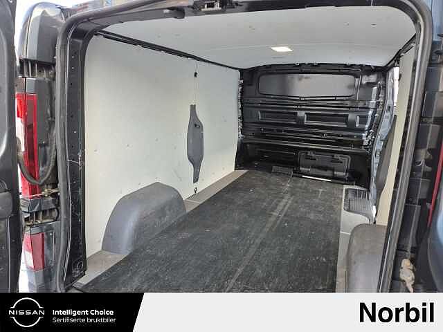 Nissan NV300 Working Star