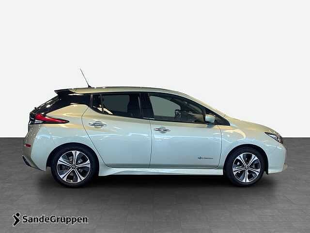 Nissan LEAF 40kWh Skinn/