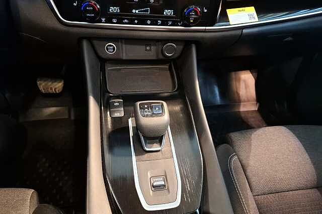 Nissan Qashqai MHEV  N-Connecta, 158hk, Xtronic, Premiere Edition