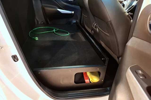 Nissan Navara ARCTIC TRUCKS (AT35) 4x4 Automat, N-Guard, Double Cab